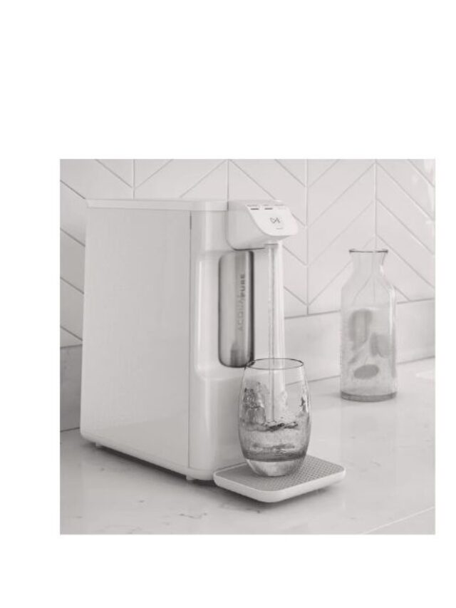 Purificador de Água Electrolux PE12B em cor branca, com design moderno e compacto